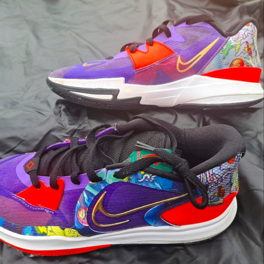 Nike size 10